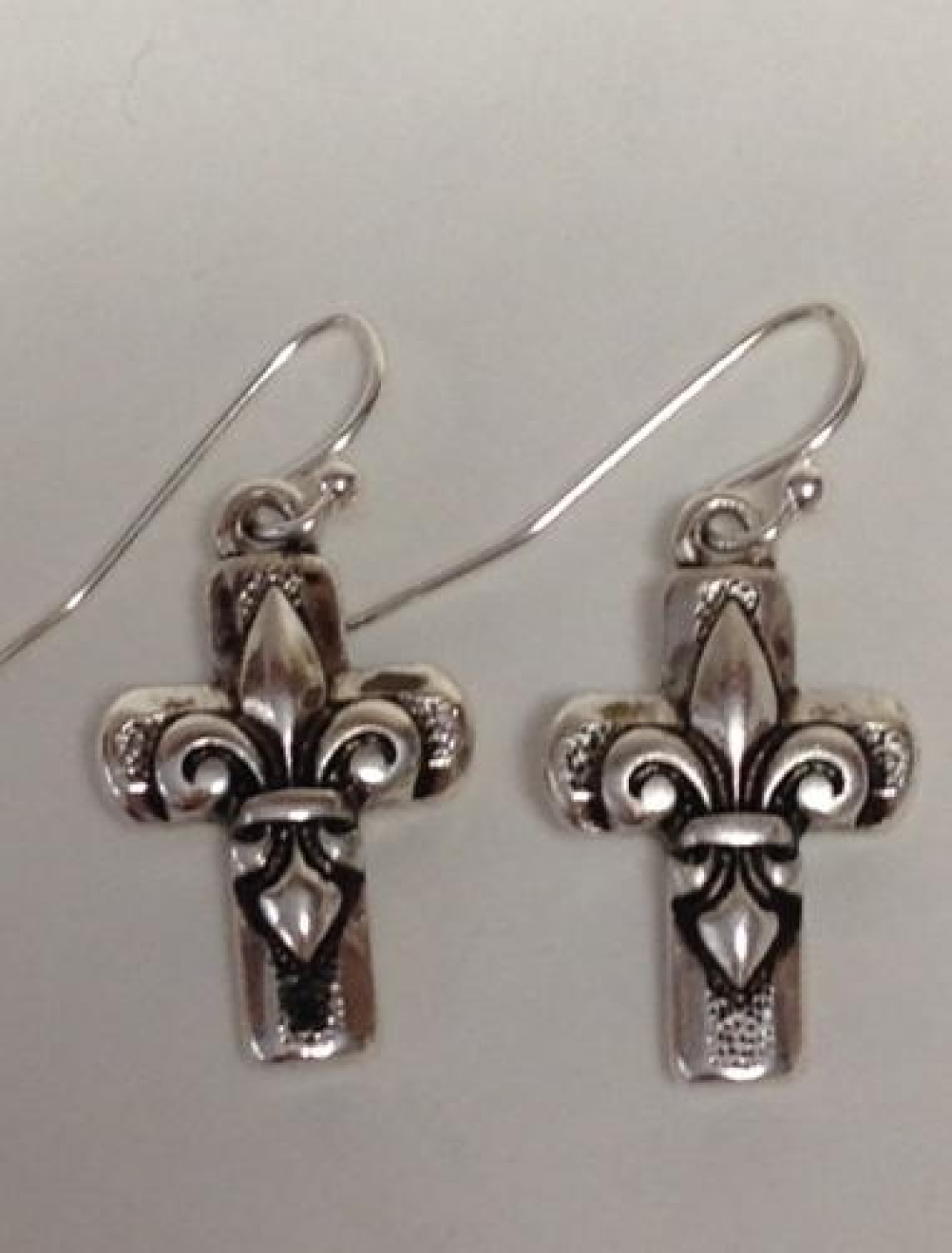 EFHCR - FDL Earring FH Cross