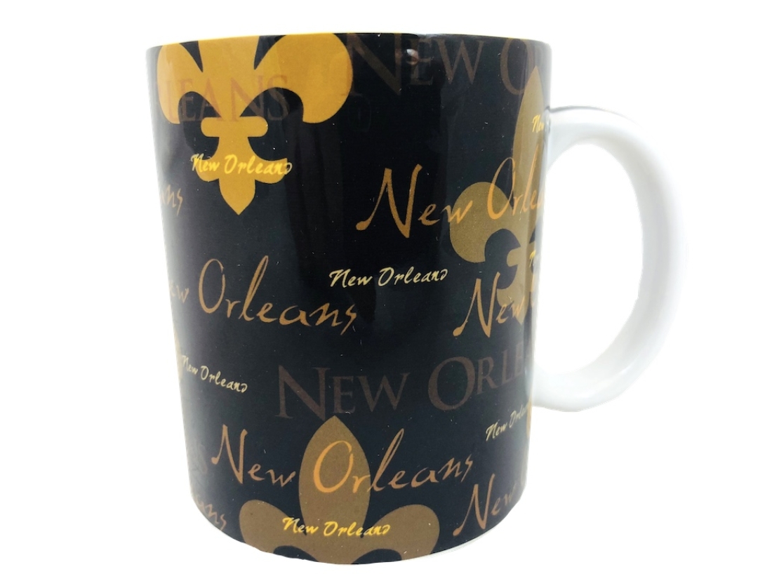 Brown Fleur de Lis Mug