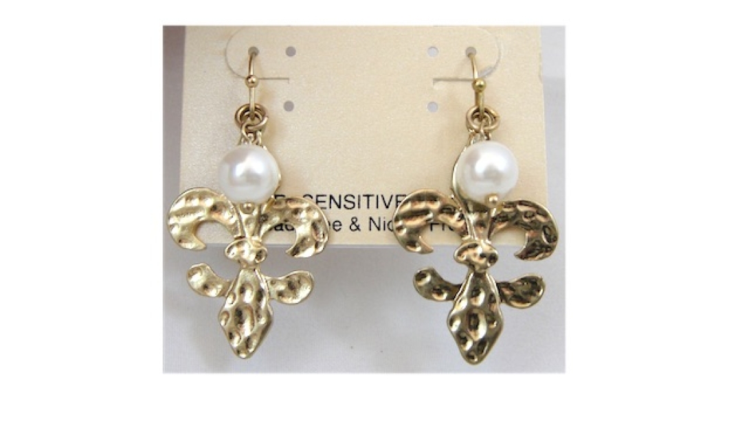 EFWBG - Earring FH FDL White Bead